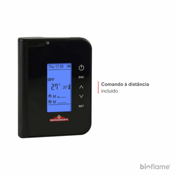 Comando à distância da Salamandra a Pellets Canalizável - Biobronpi Noa Forno para controlo conveniente.