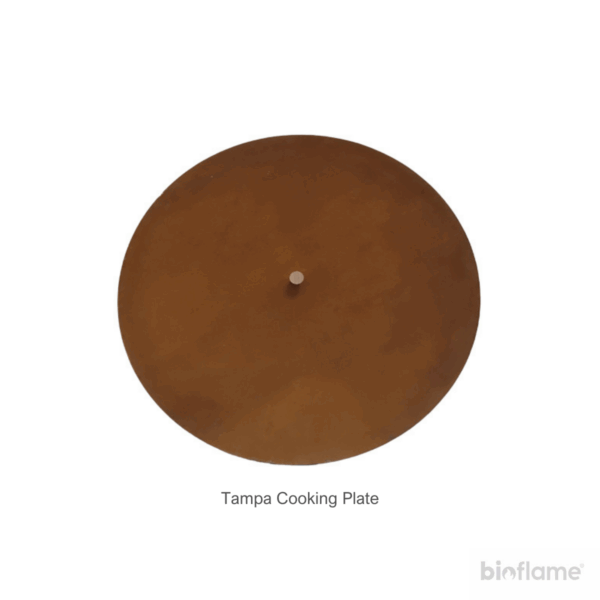 Tampa cooking plate da Churrasqueira em Aço Corten Roma, mostrando sua espessura e qualidade.
