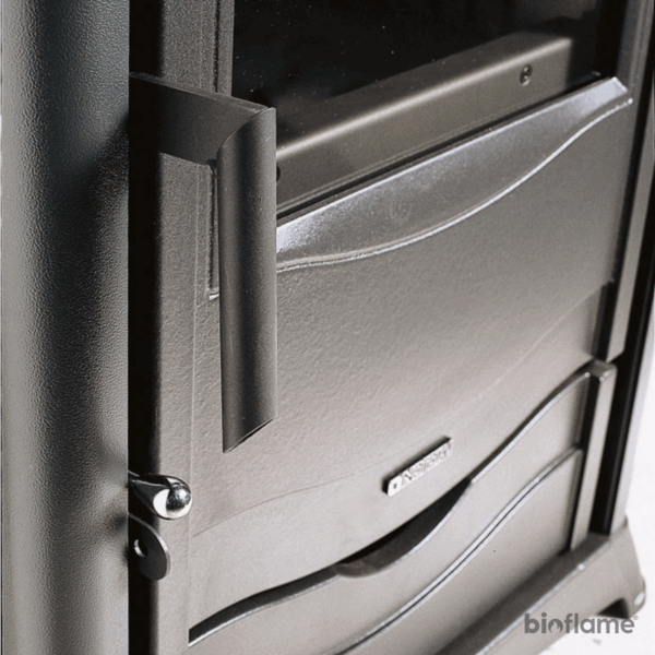 Porta em ferro fundido da Salamandra a Lenha com Forno - Nordica Extraflame Rossella Plus Forno